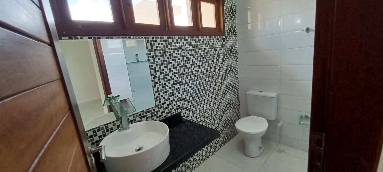 Foto do imóvel: Casa de Condomínio com 3 Quartos à Venda, 239 m² em Pitimbu - Natal