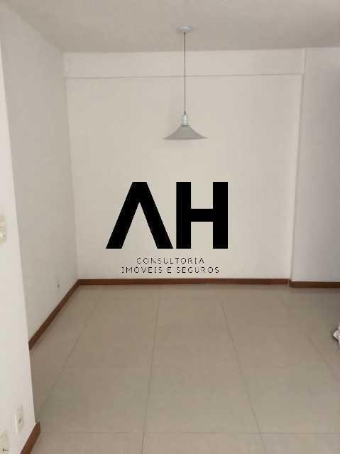 Imagem Apartamento com 2 Quartos à Venda, 60 m²em Largo da Batalha - Niterói