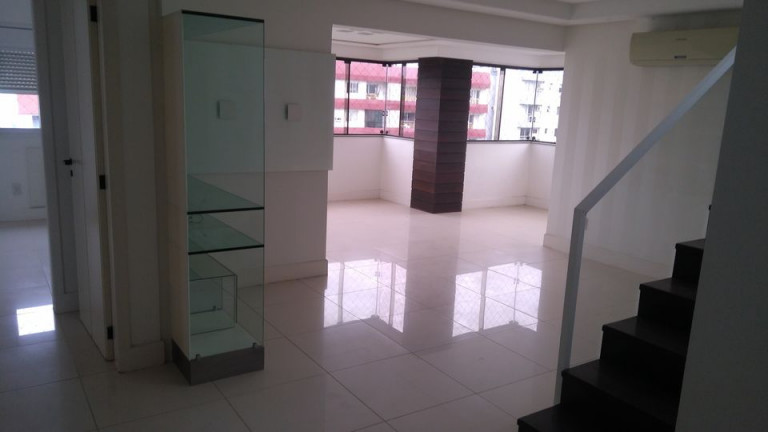 Imagem Cobertura com 3 Quartos à Venda, 180 m² em Michel - Criciúma
