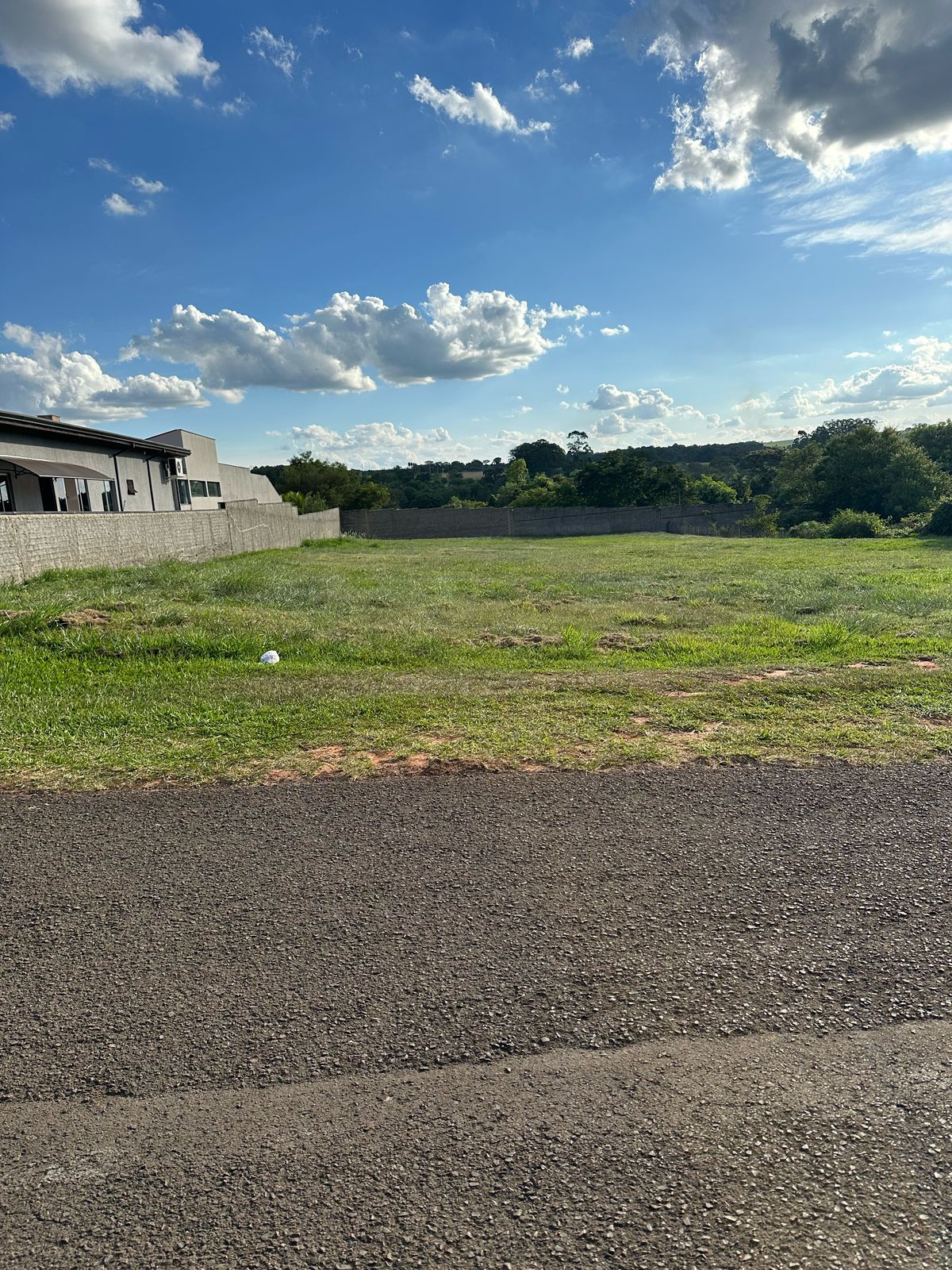 Imagem Terreno em Condomínio à Venda, 2.000 m² em Recanto dos Nobres I - Agudos