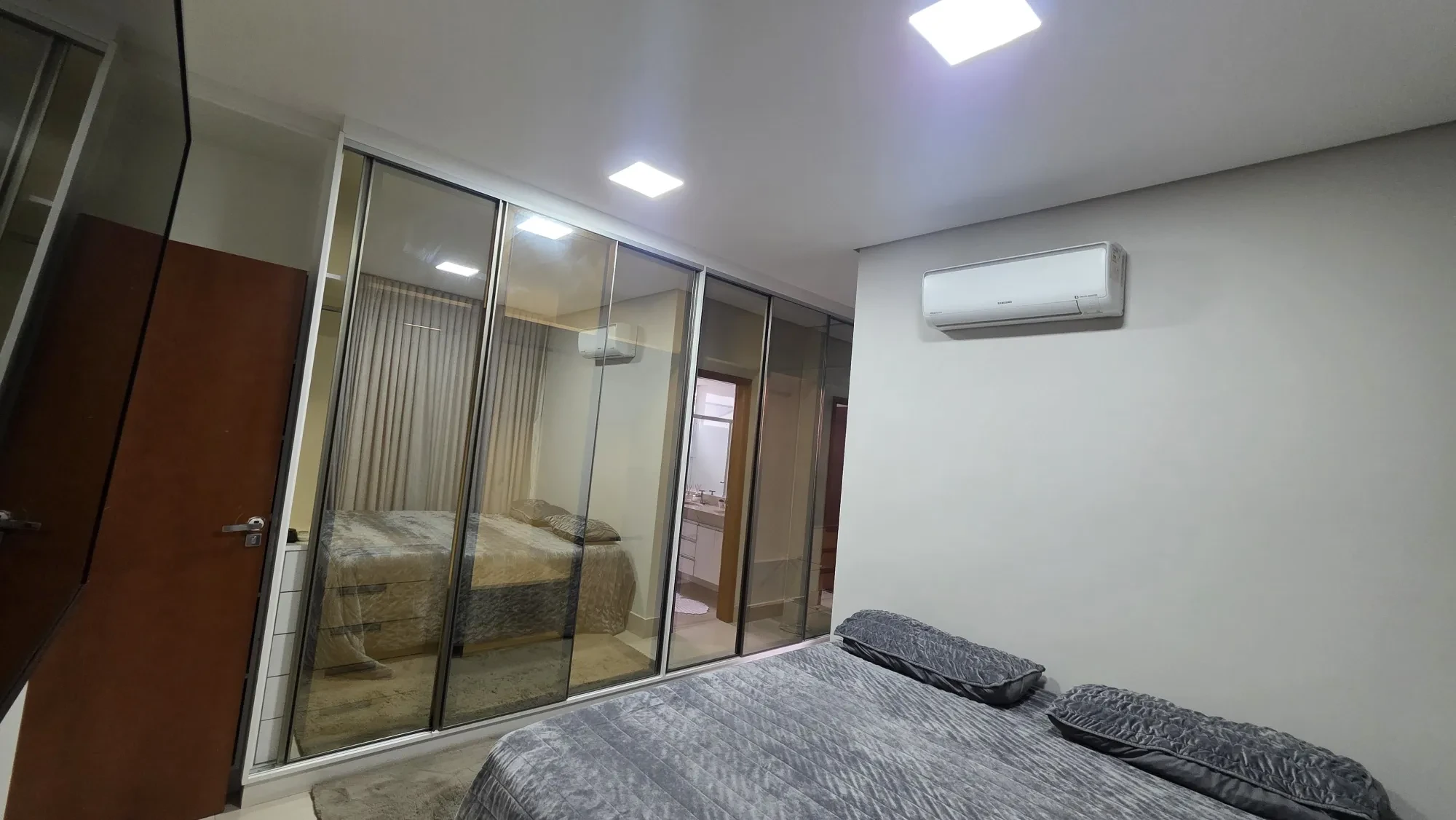 Imagem Apartamento com 3 Quartos para Alugar, 157 m² em Tancredo Neves - Cuiabá