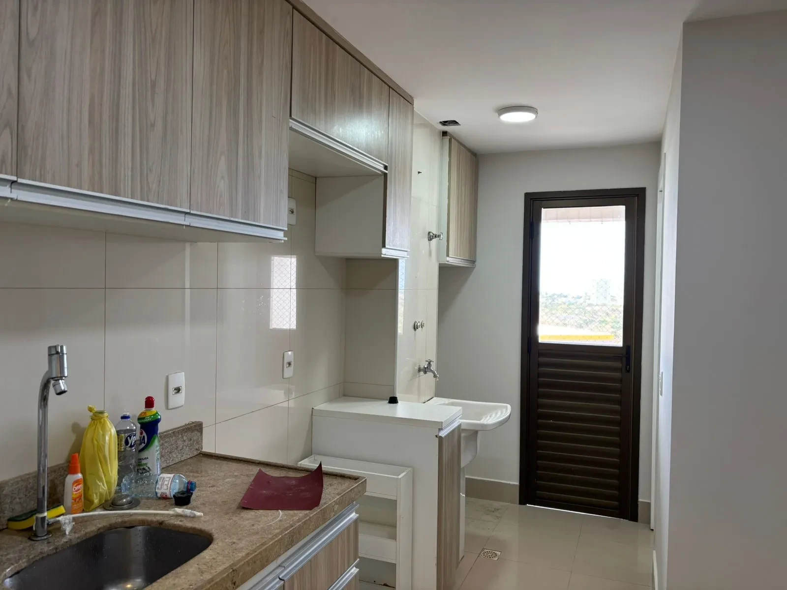 Imagem Apartamento com 3 Quartos para Alugar, em Calhau - São Luís