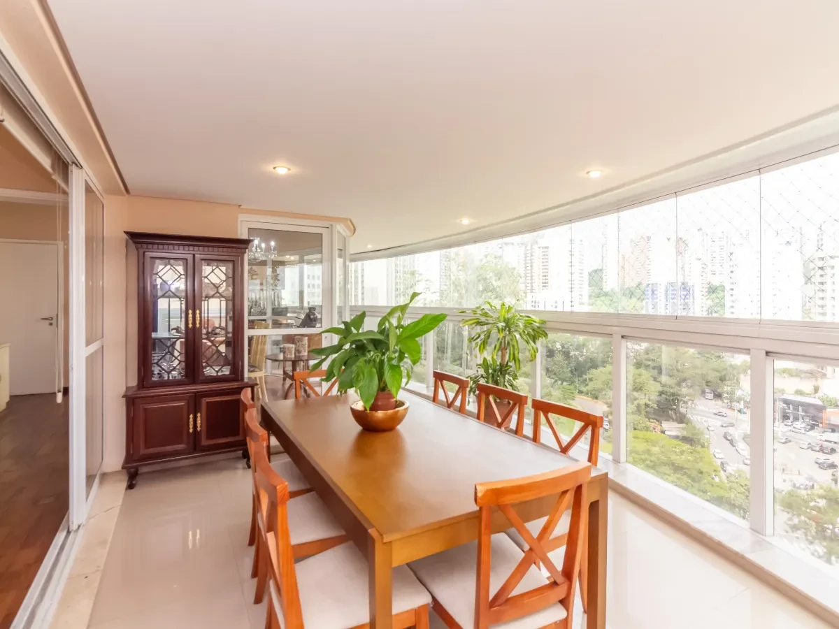 Imagem Apartamento com 4 Quartos à Venda, 244 m² em Vila Suzana - São Paulo