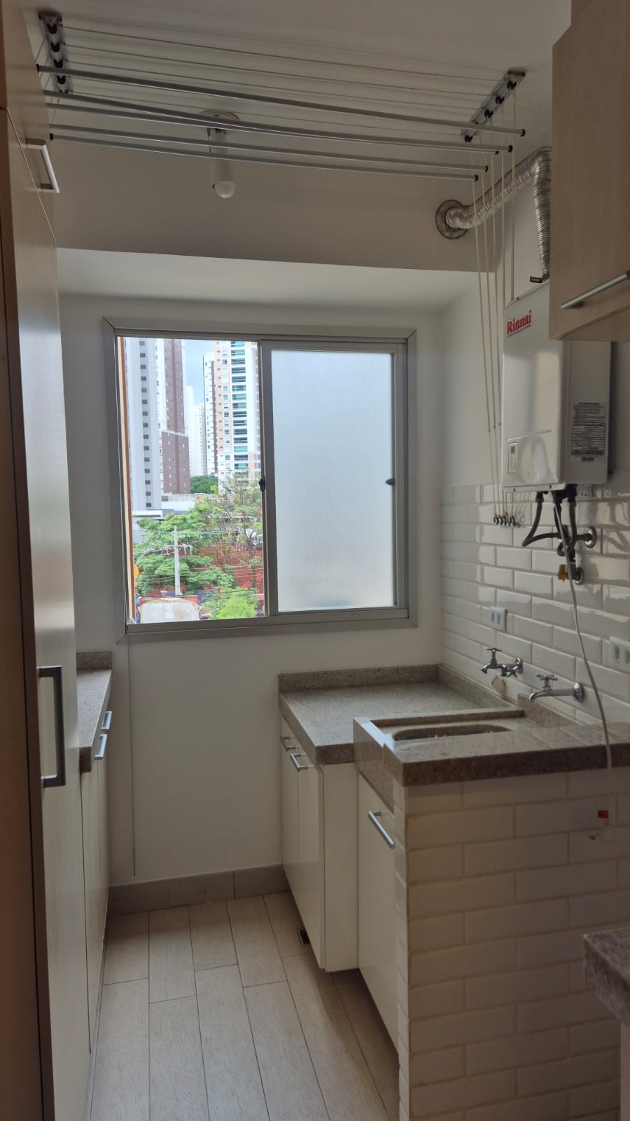 Imagem Apartamento com 2 Quartos à Venda, 70 m²em GLEBA PALHANO-LAGO IGAPÓ - LONDRINA