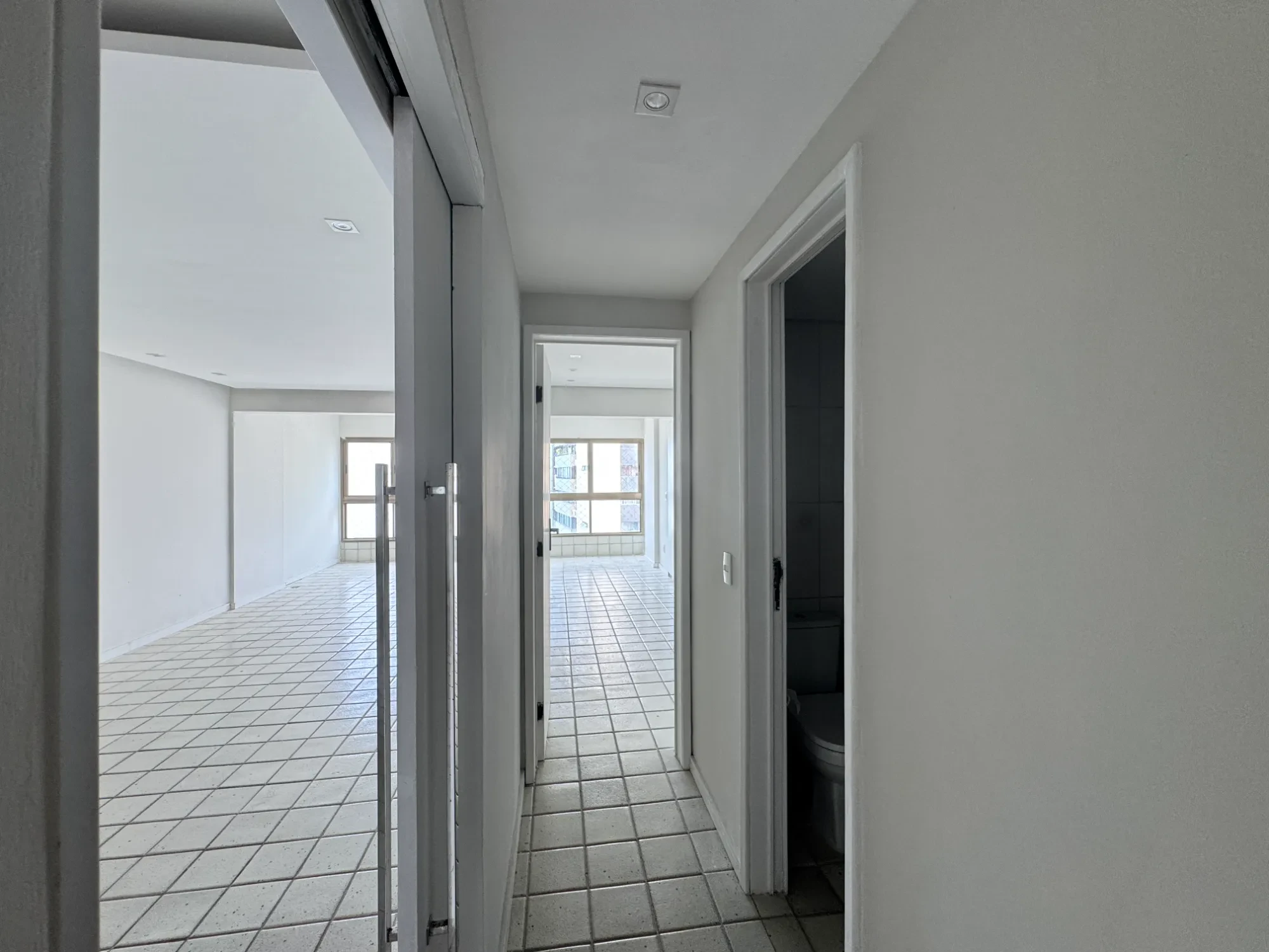 Imagem Apartamento com 2 Quartos à Venda ou Locação, 86 metros em Boa Viagem - Recife