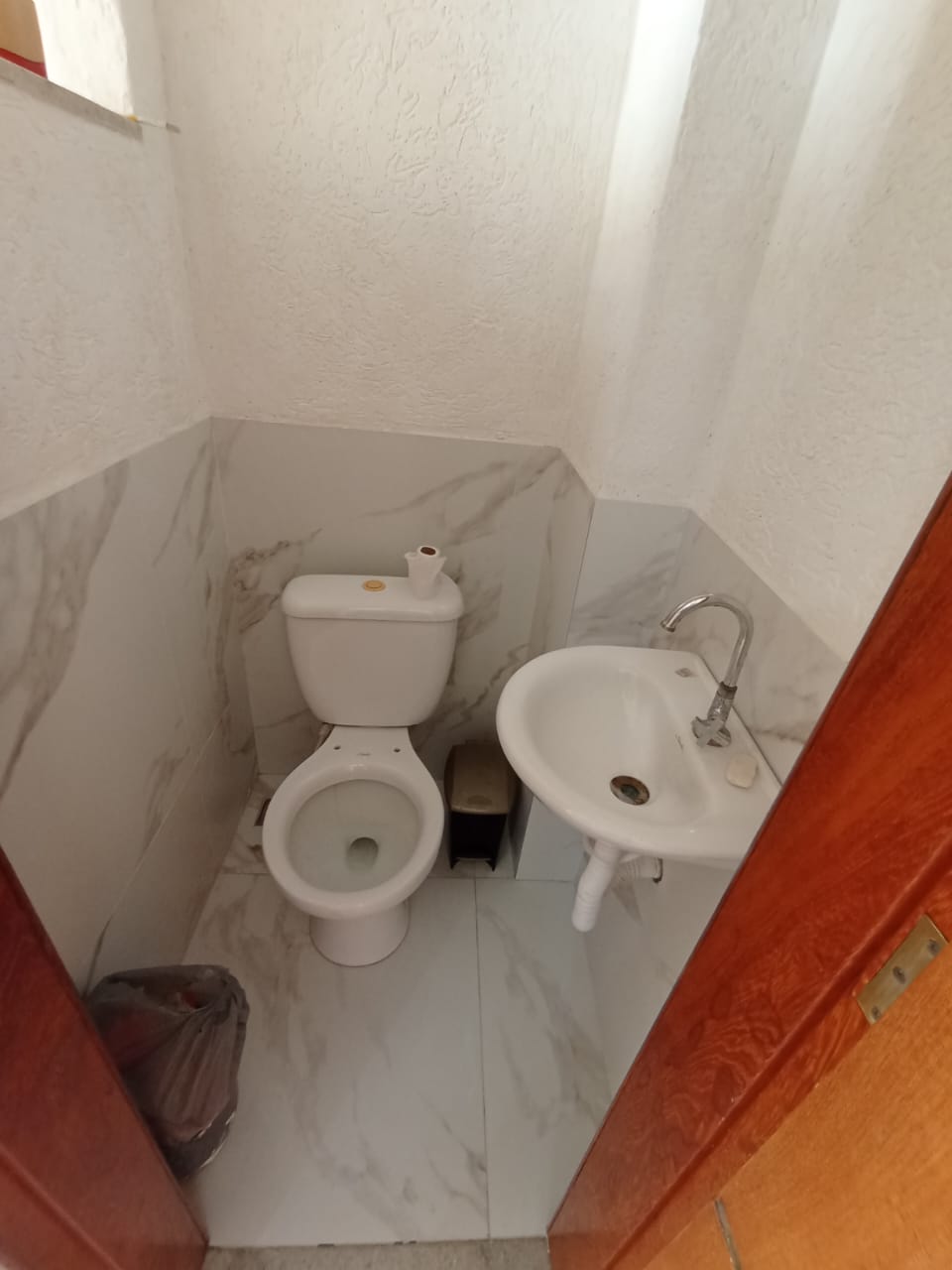 Imagem Casa com 2 Quartos à Venda, 135 m²em Tribobó - São Gonçalo