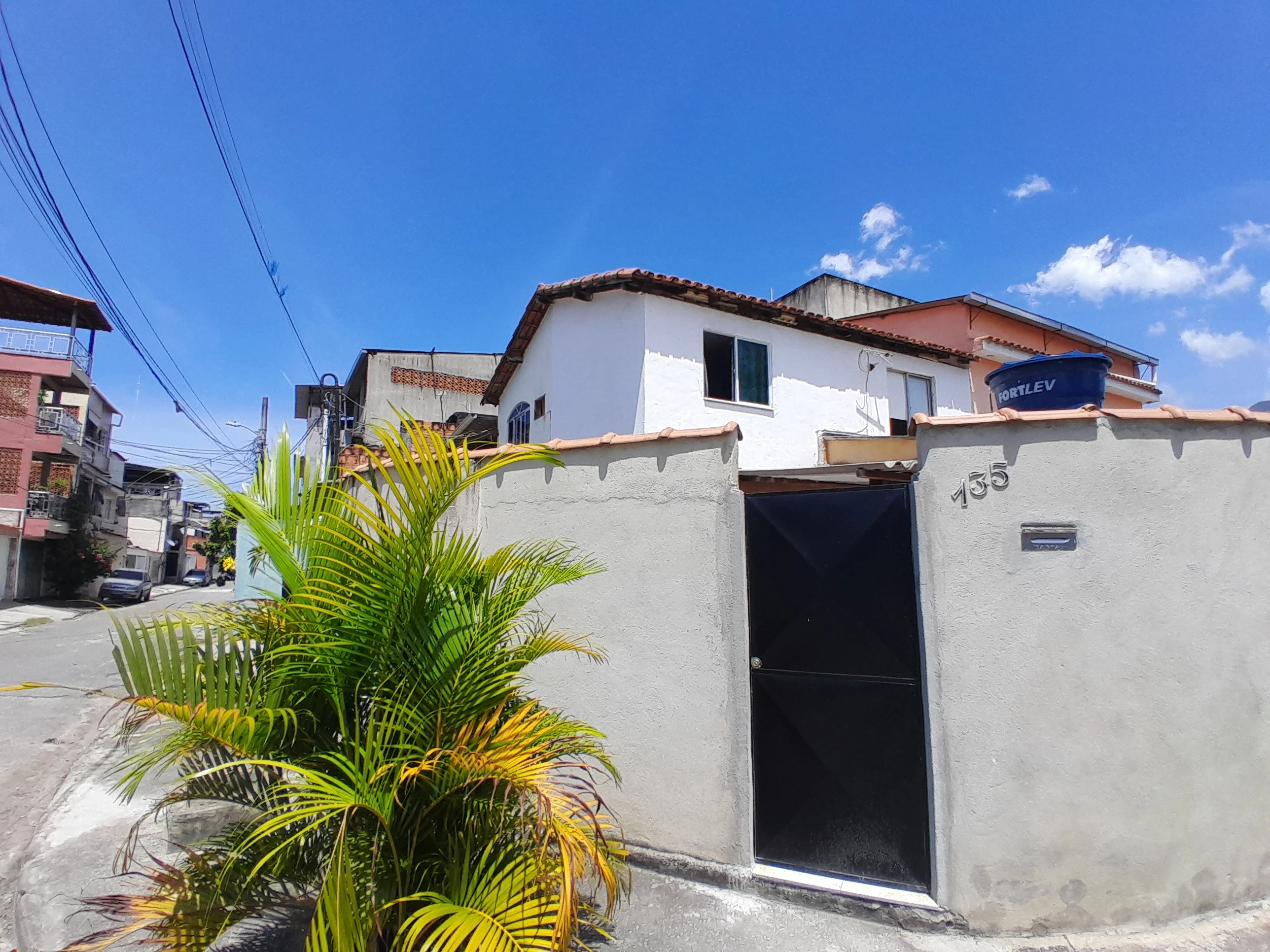 Imagem Casa com 2 Quartos à Venda, 84 m² em Bangu - Rio de Janeiro