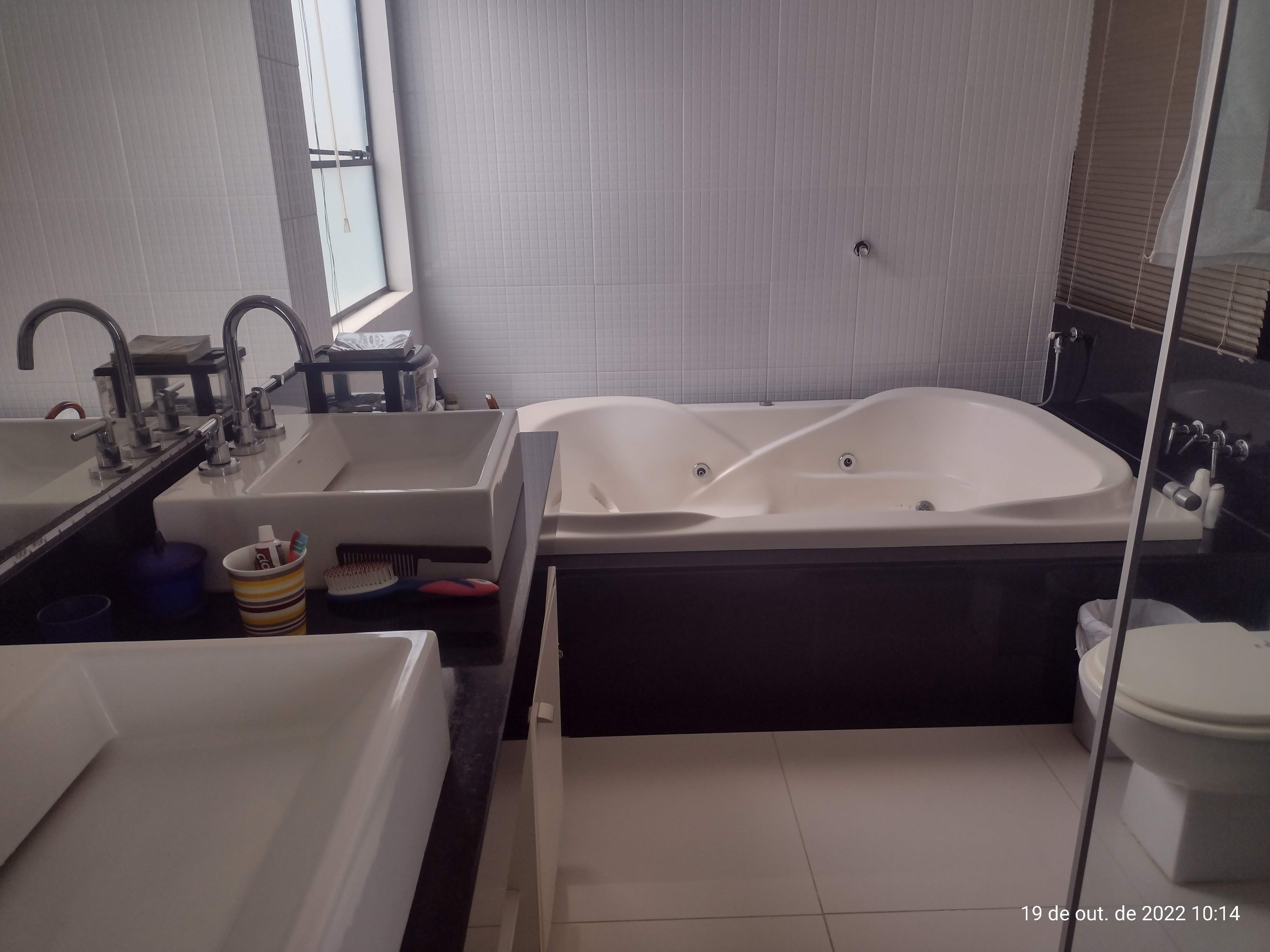 Imagem Casa de Condomínio com 4 Quartos à Venda, 286 m² em Candelária - Natal