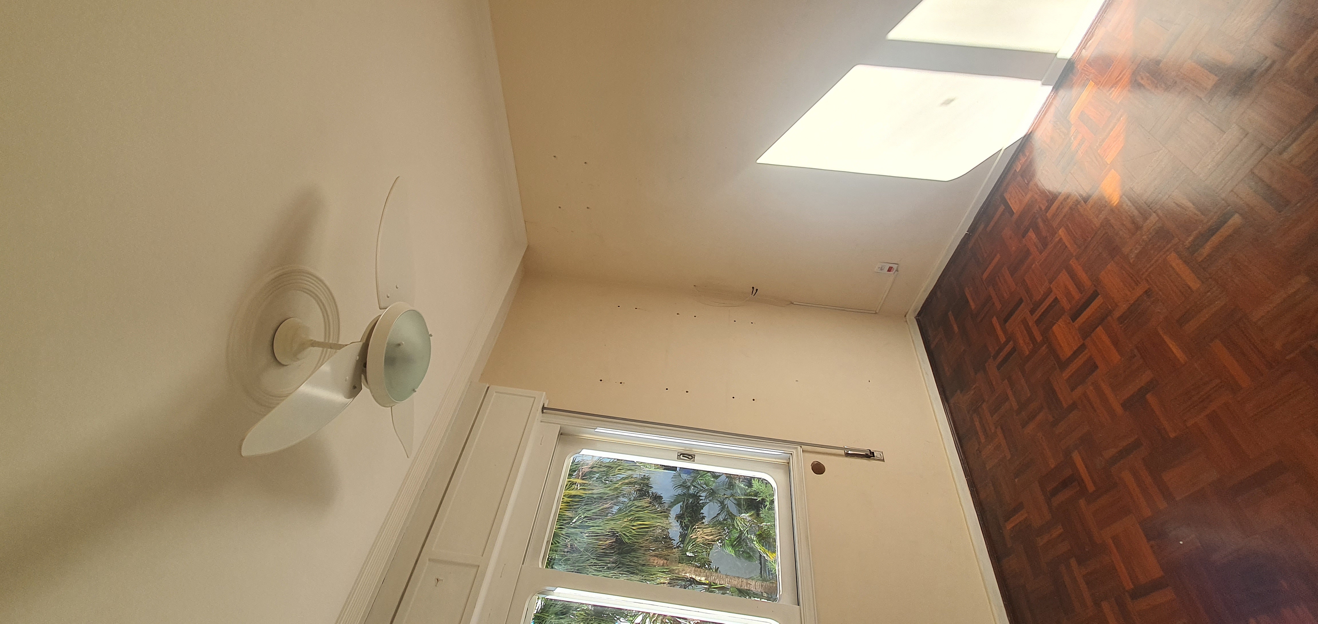 Imagem Apartamento com 2 Quartos à Venda, 90 m²em Menino Deus - Porto Alegre