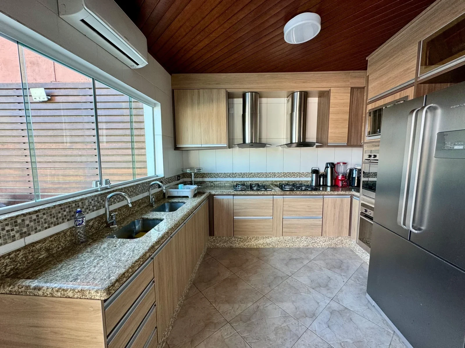 Imagem Casa de Condomínio com 6 Quartos à Venda, 400 m² em Santa Isabel - Santa Isabel