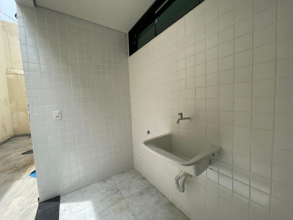 Imagem Casa com 2 Quartos à Venda, 94 m² em Santa Clara - Vespasiano