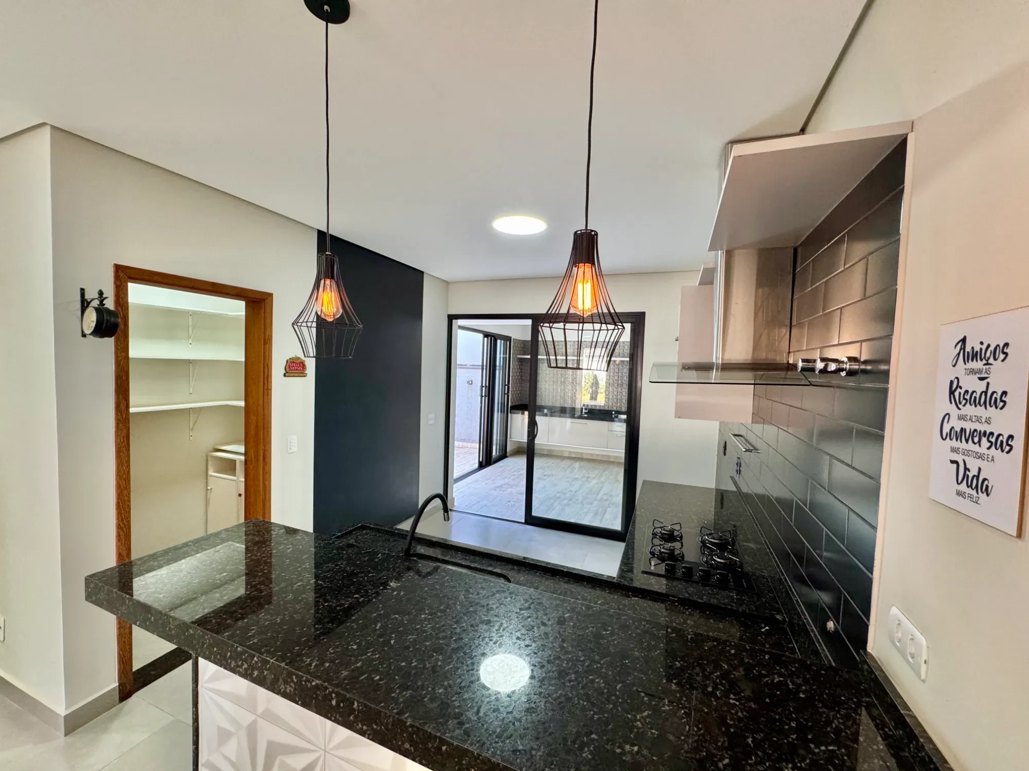 Imagem Casa de Condomínio com 3 Quartos à Venda ou Locação, 150 m² em Cajuru do Sul - Sorocaba