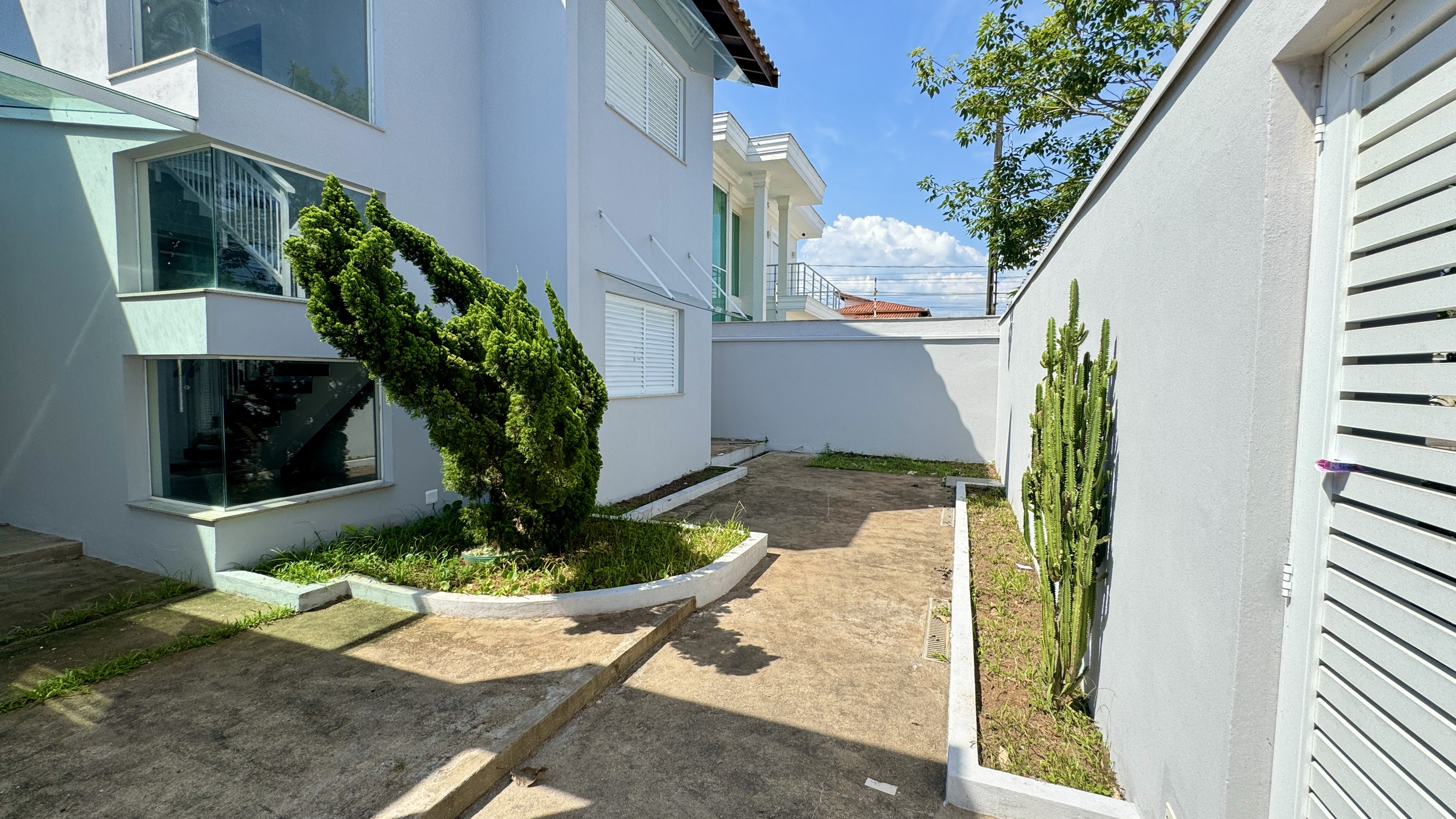 Imagem Sobrado com 8 Quartos à Venda, 152 m²em Cibratel - Itanhaém