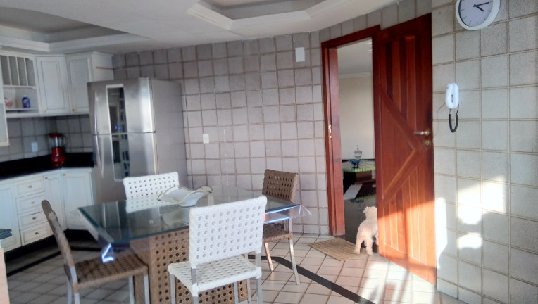 Imagem Cobertura com 4 Quartos à Venda, 530 m² em Lagoa Nova - Natal