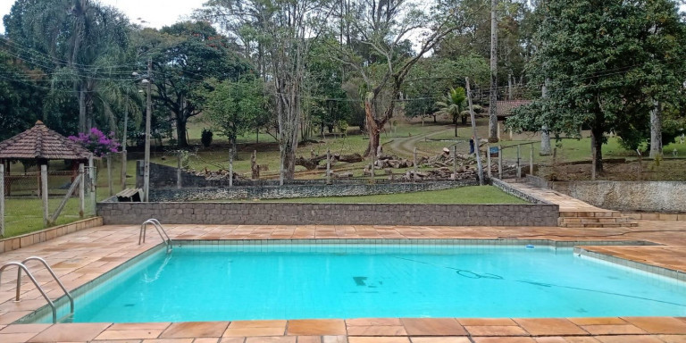 Chácara com 12 Quartos à Venda,  em Centro - Santa Isabel