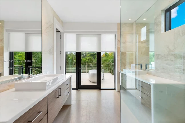 Foto do imóvel: Casa com 5 Quartos à Venda, 387 m²em Alphaville Residencial Um - Barueri