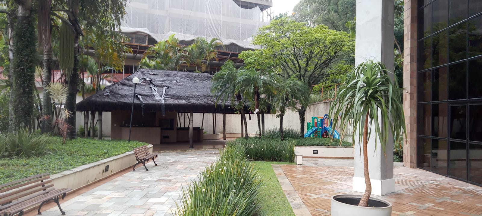 Imagem Apartamento com 3 Quartos à Venda, 213 m²em Vila Suzana - São Paulo