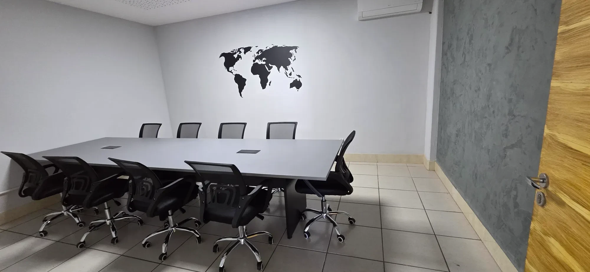 Sala Comercial para Alugar, 14 m² em Centro - Simões Filho