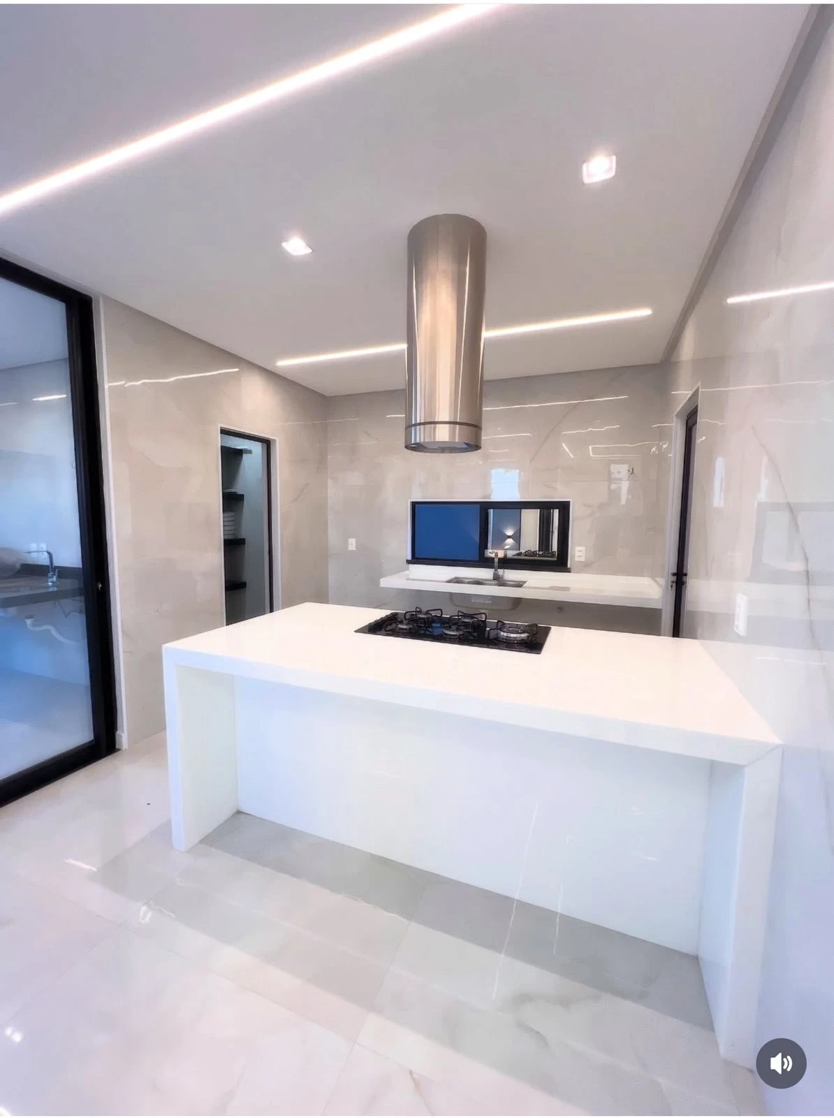 Foto do imóvel: Casa de Condomínio com 4 Quartos à Venda, 260 m² em Cidade Alpha - Eusébio