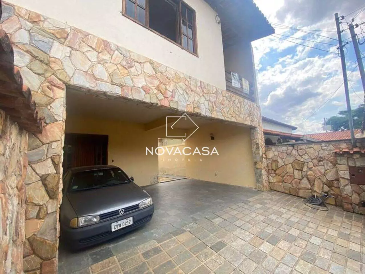 Casa com 4 Quartos à Venda, 222 m² em Planalto - Belo Horizonte