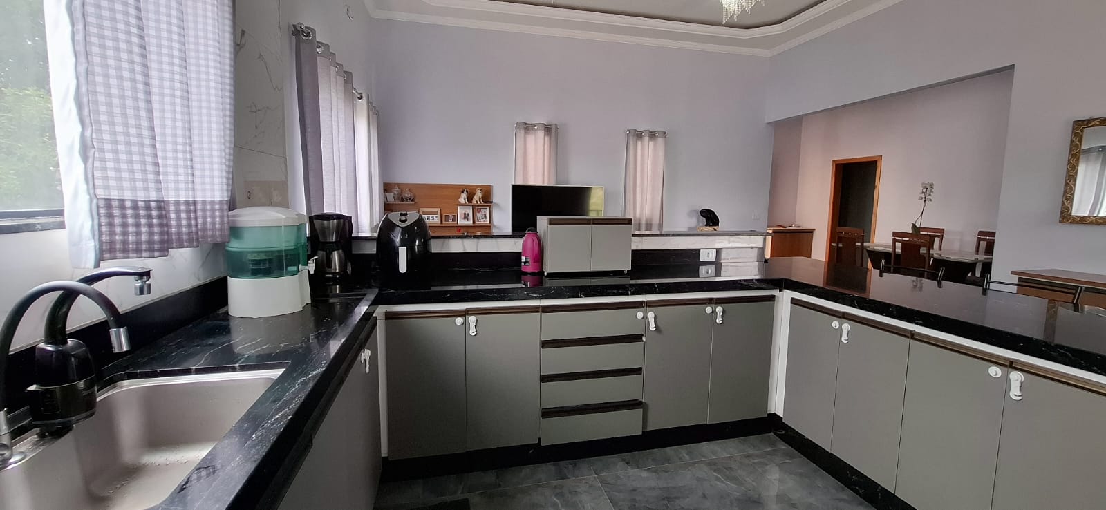 Imagem Casa de Condomínio com 5 Quartos à Venda, 350 m² em Jardim Shangri-Lá - Atibaia