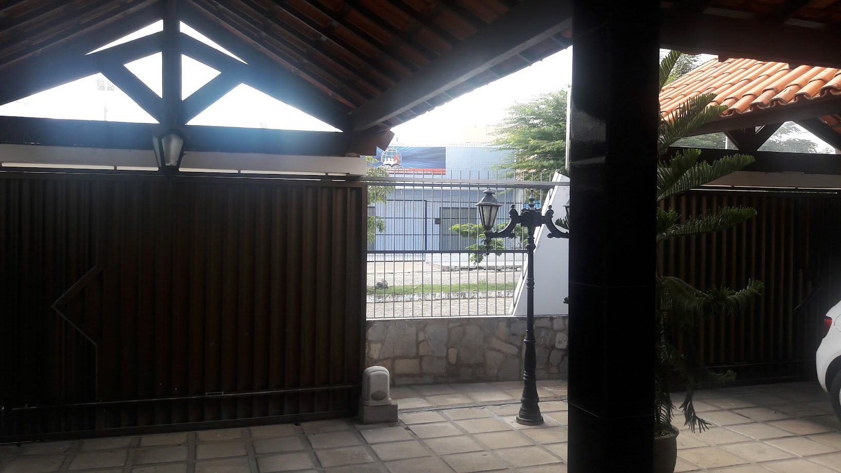 Imagem Casa com 3 Quartos à Venda, 210 m²em Catolé - Campina Grande
