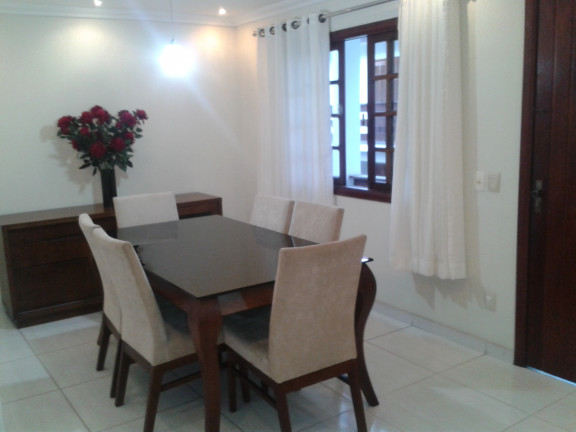 Casa de Condomínio com 4 Quartos à Venda, 174 m² em Maria Paula - São Gonçalo