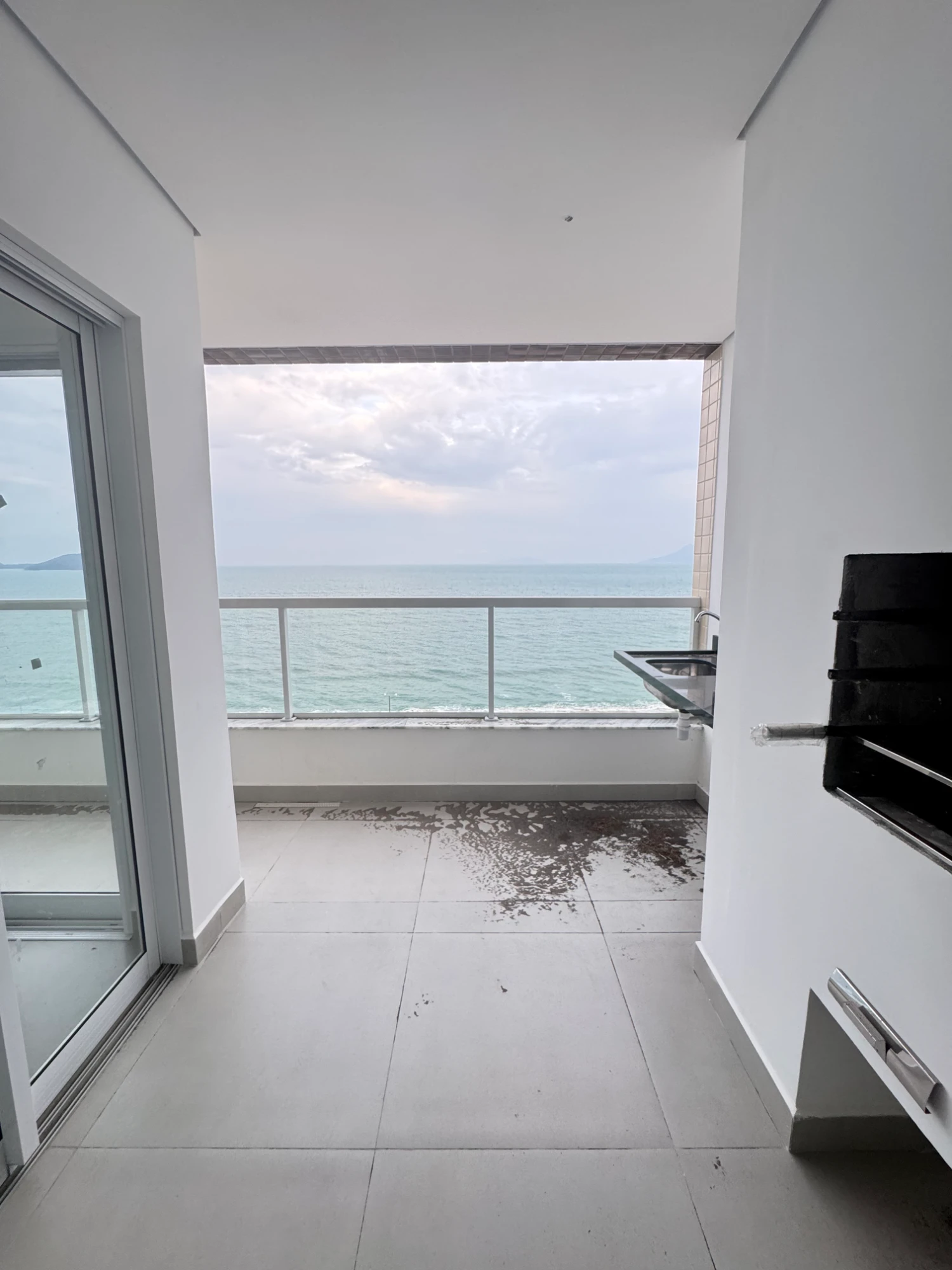 Imagem Apartamento com 3 Quartos à Venda, 99 metros em Massaguaçu - Caraguatatuba