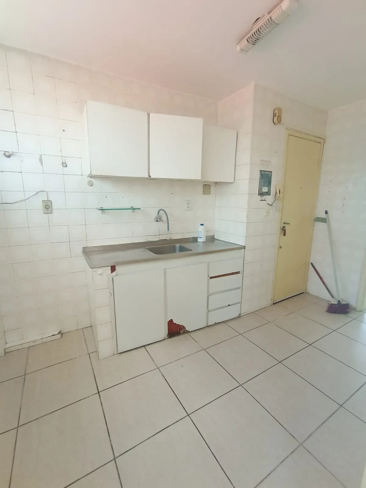 Imagem Apartamento com 3 Quartos à Venda, 75 m² em Madalena - Recife