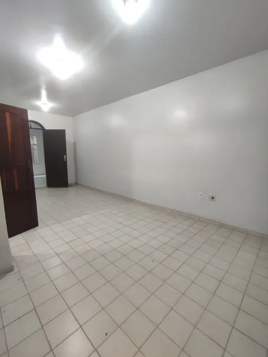 Imagem Casa com 4 Quartos para Alugar, 372 m²em Telégrafo - Belém