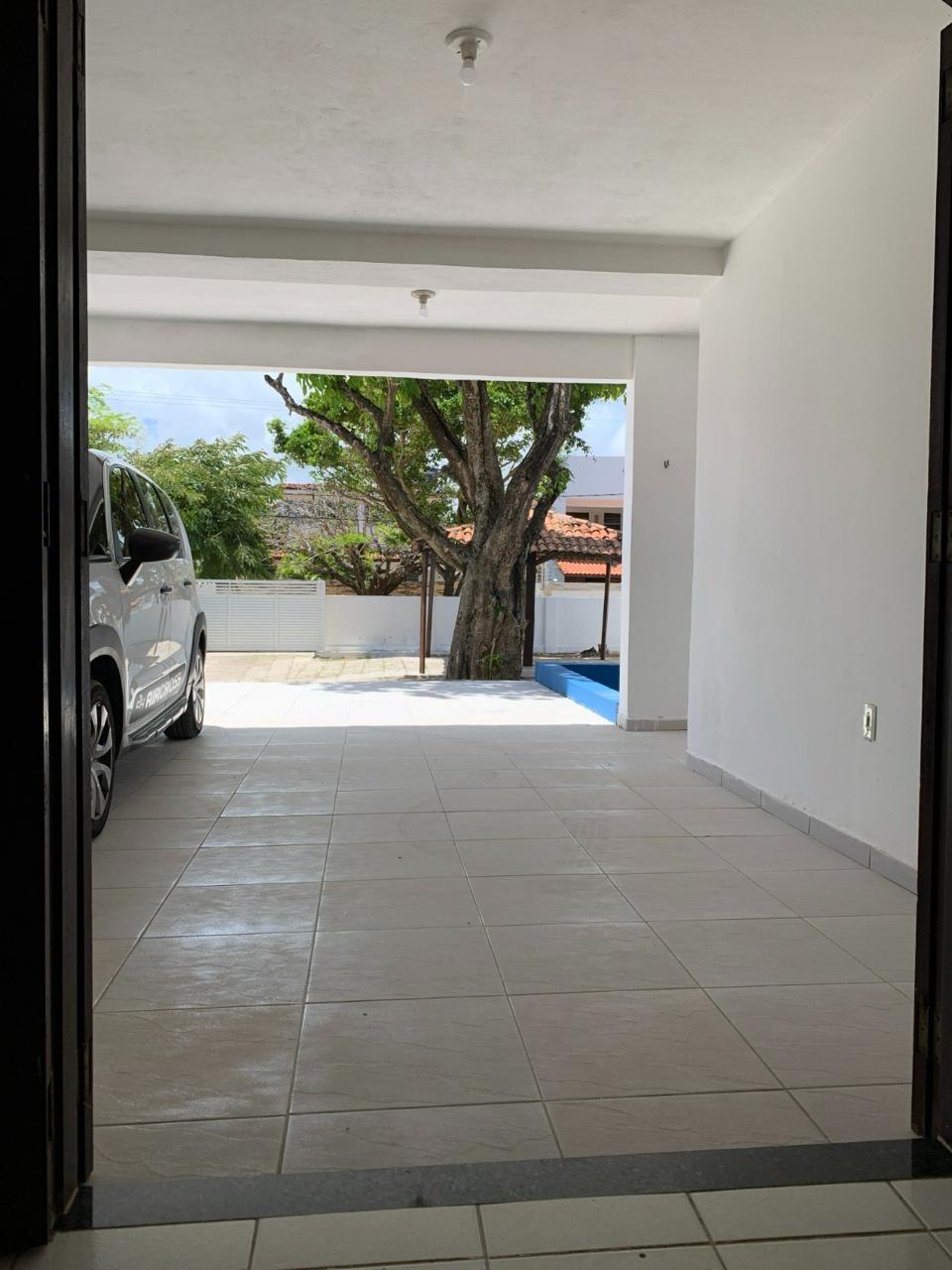 Imagem Casa com 5 Quartos à Venda ou Locação, 300 m² em Camboinha - Cabedelo