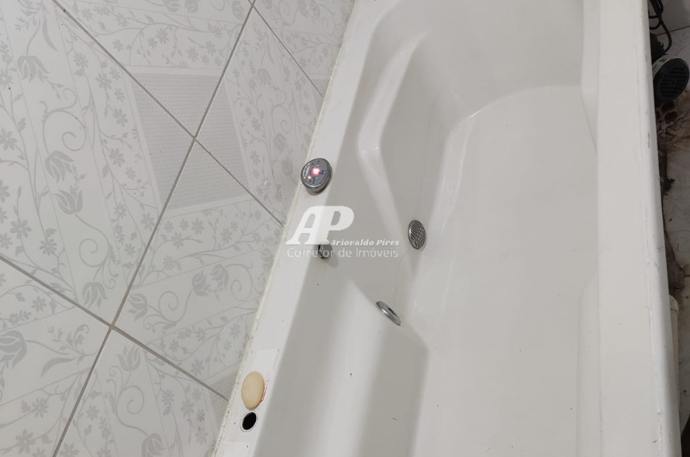 Imagem Casa com 6 Quartos à Venda, 250 m²em Cará-cará - Ponta Grossa