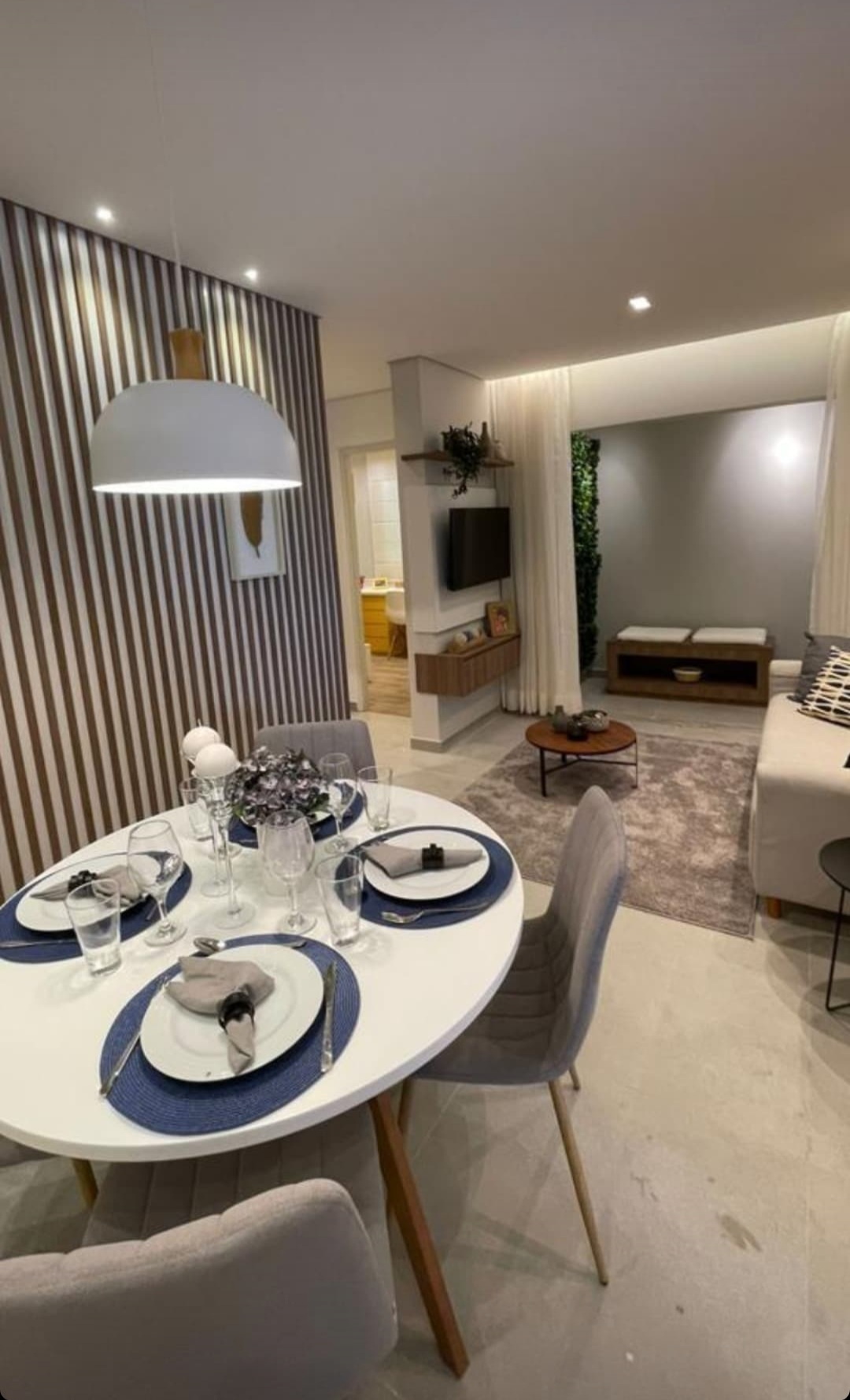Imagem Apartamento com 2 Quartos à Venda, 52 m²em Setor Central (Gama) - Brasília