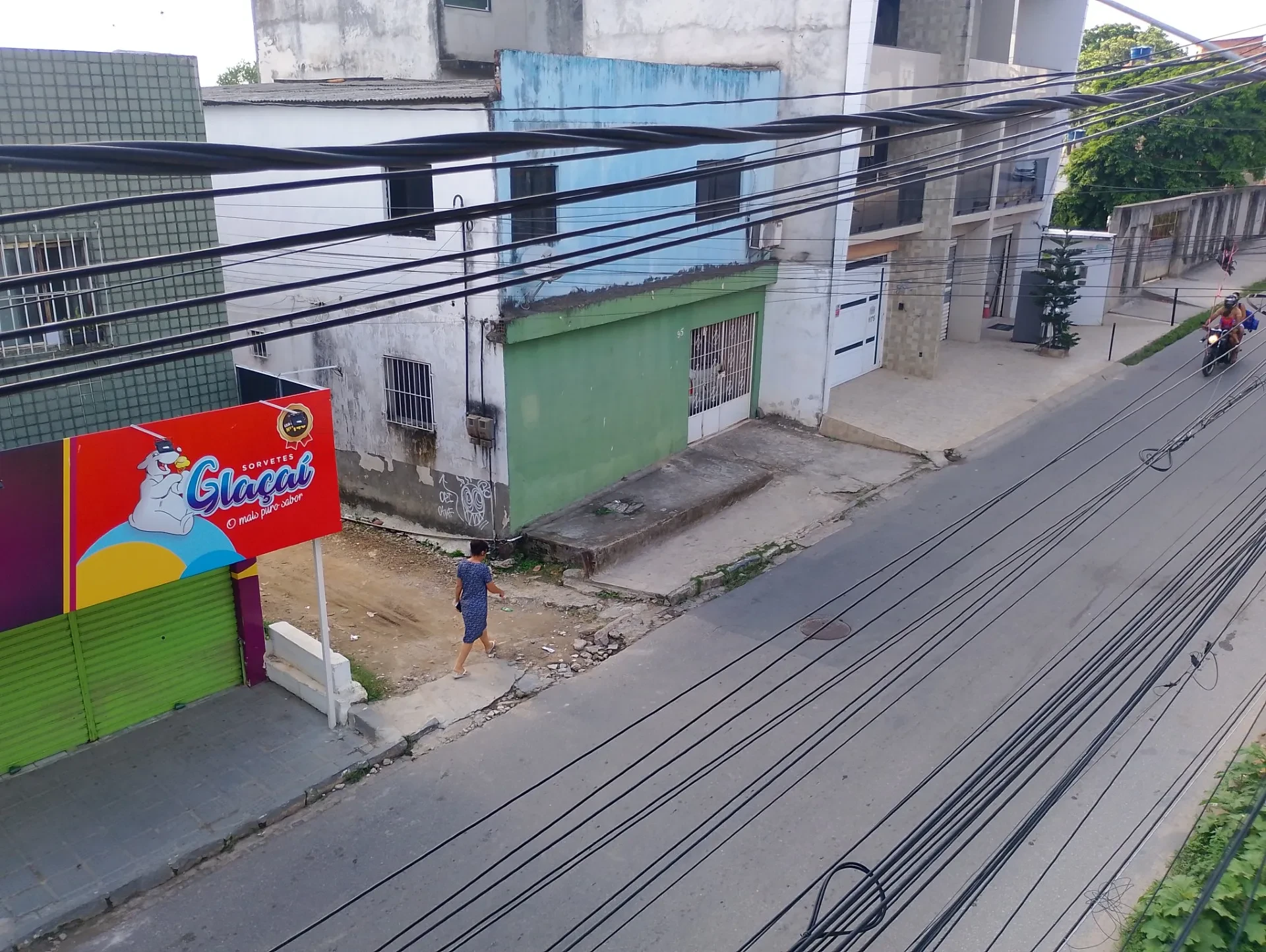Foto do imóvel: Casa com 3 Quartos à Venda, 254 metro em Marcos Freire - Jaboatão dos Guararapes