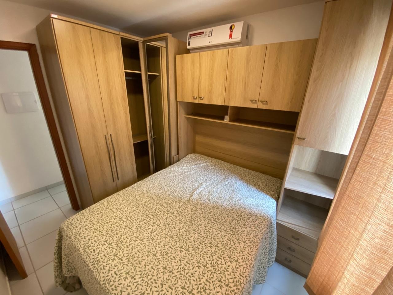 Imagem Apartamento com 3 Quartos para Alugar, 72 m² em Graças - Recife
