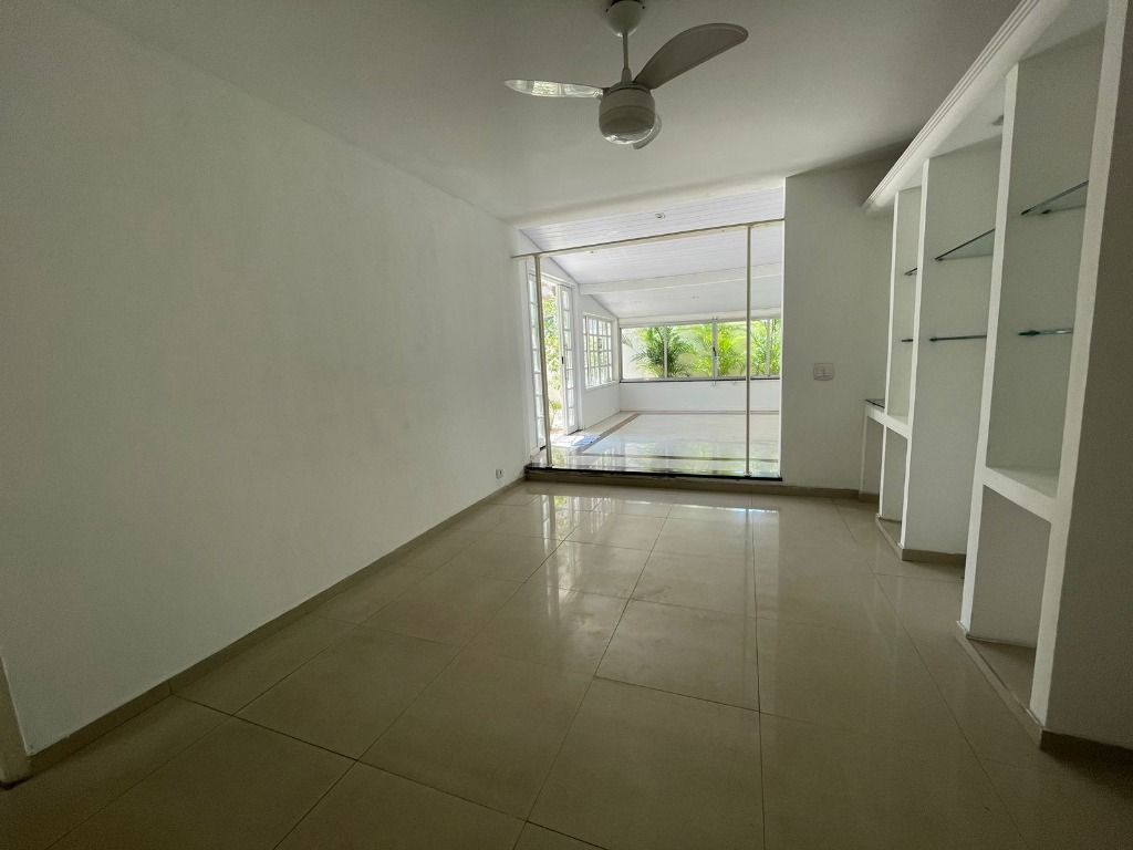 Imagem Apartamento com 2 Quartos à Venda, 142 m²em Icaraí - Niterói