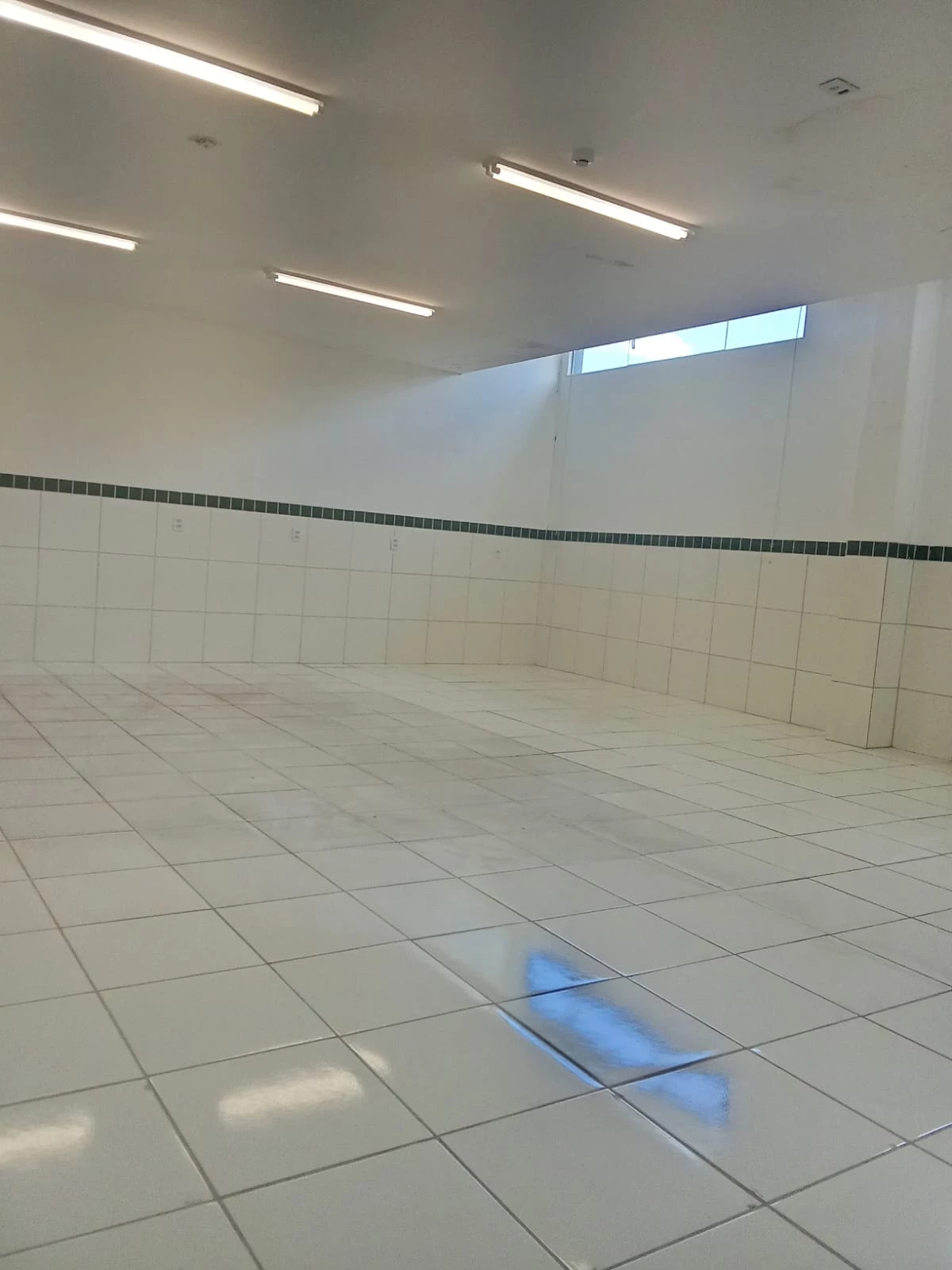 Imagem Imóvel Comercial para Alugar, 2.400 m² em Centro - Canoas