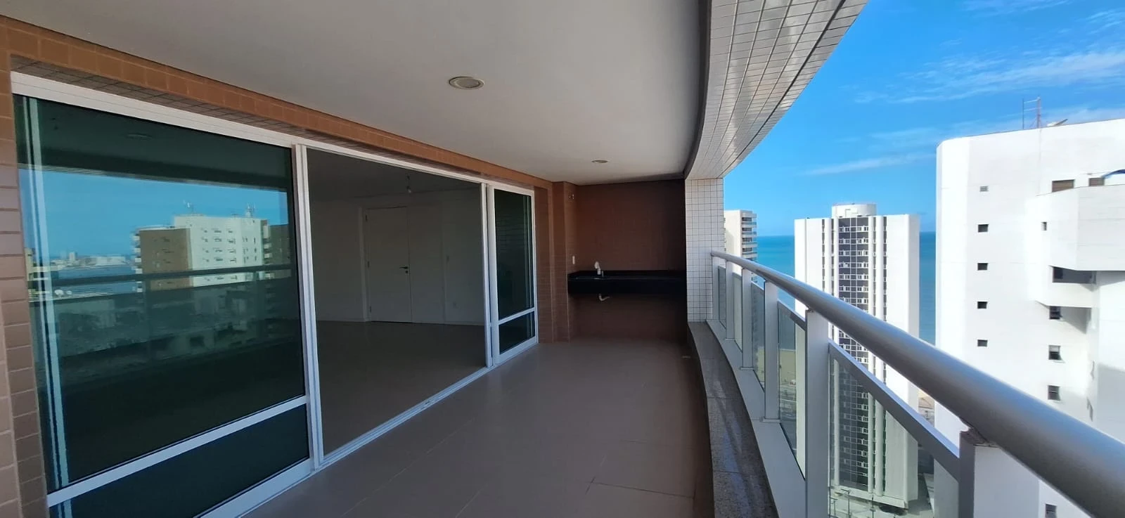 Foto do imóvel: Apartamento com 4 Quartos à Venda, 229 m² em Meireles - Fortaleza