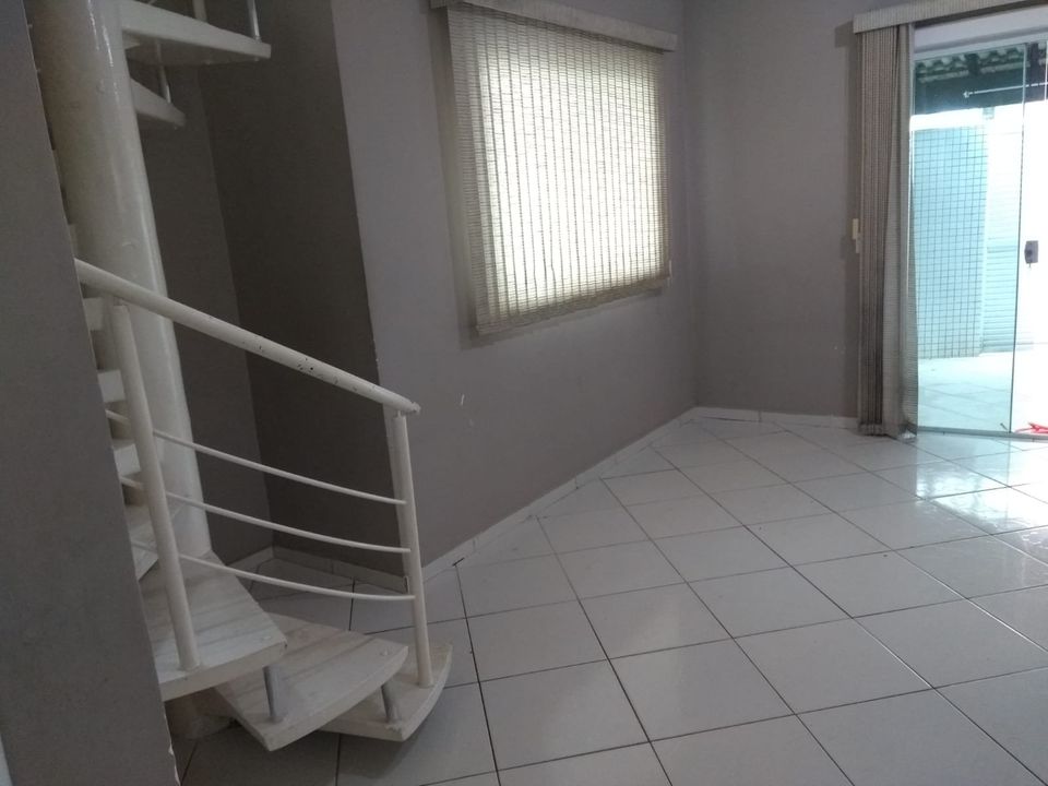 Foto do imóvel: Casa com 2 Quartos à Venda ou Locação, 120 m²em Vila Santo Antônio - Guarujá