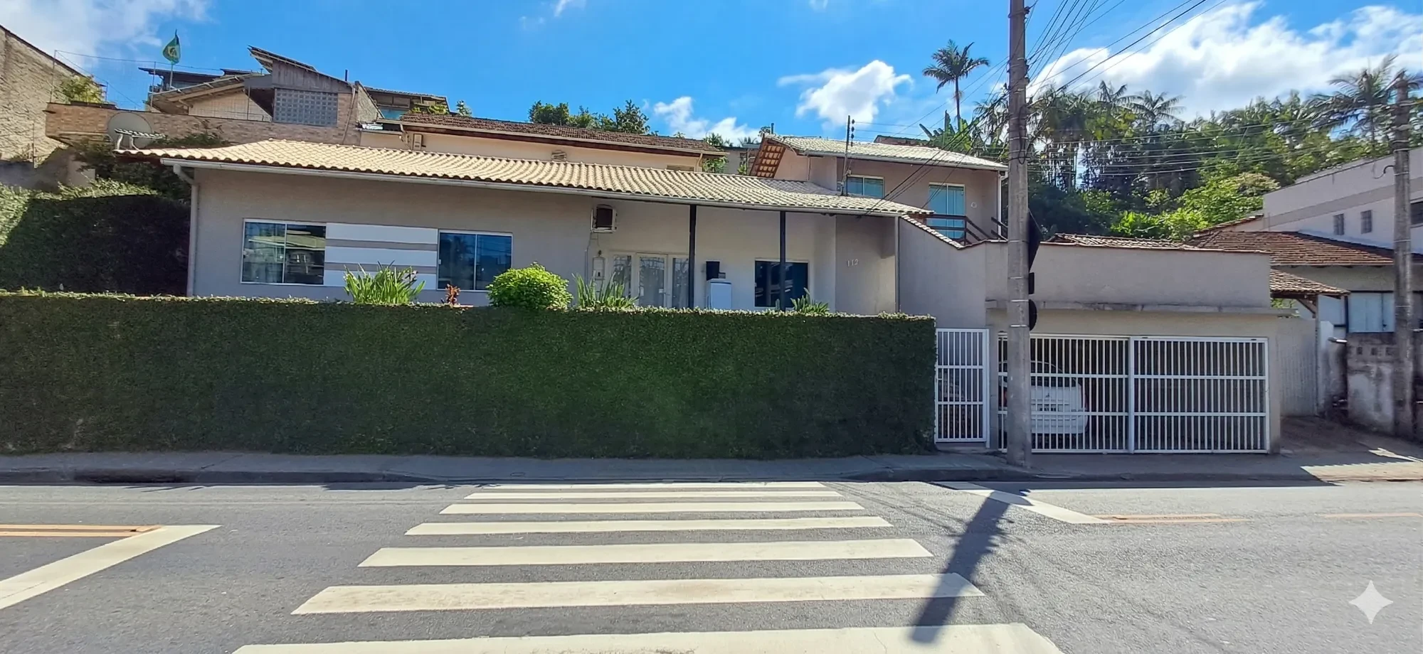 Imagem Casa com 6 Quartos à Venda, 213 metros em Nova Esperança - Blumenau