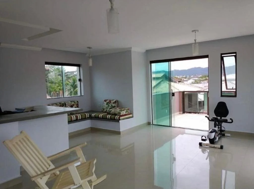 Imagem Casa com 4 Quartos à Venda, 683 m²em Camboinhas - Niterói