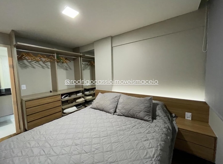 Imagem Apartamento com 1 Quarto à Venda, 36 metros em Jatiúca - Maceió