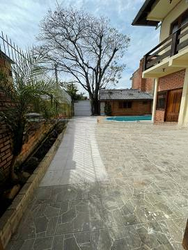Sobrado com 4 Quartos à Venda, 233 m²em Santa Maria Goretti - Porto Alegre