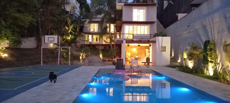 Casa de Condomínio à Venda, 650 m² em Arujázinho I, II e III - Arujá