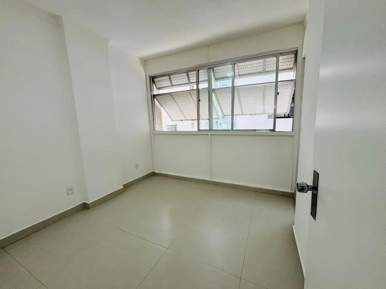 Imagem Apartamento com 2 Quartos à Venda, 85 metros em Campo Grande - Santos