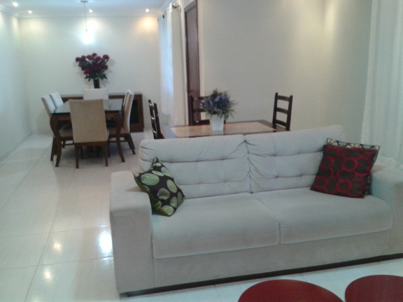 Casa de Condomínio com 4 Quartos à Venda, 174 m² em Maria Paula - São Gonçalo