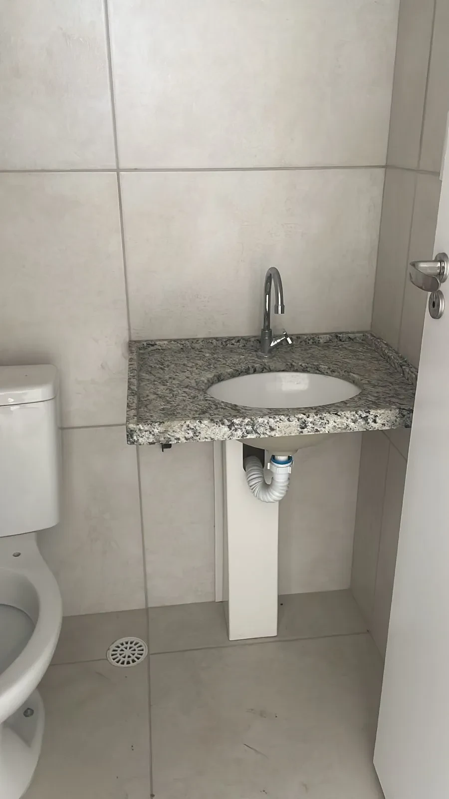 Imagem Apartamento com 2 Quartos à Venda, 45 metros em Caxangá - Recife