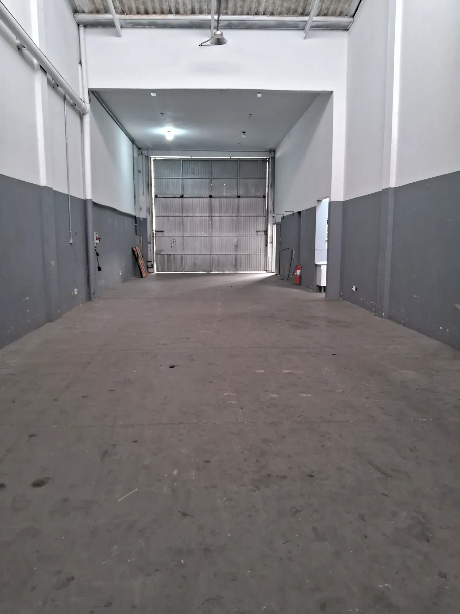 Foto do imóvel: Galpão para Alugar, 349 m² em Vila Anastácio - São Paulo