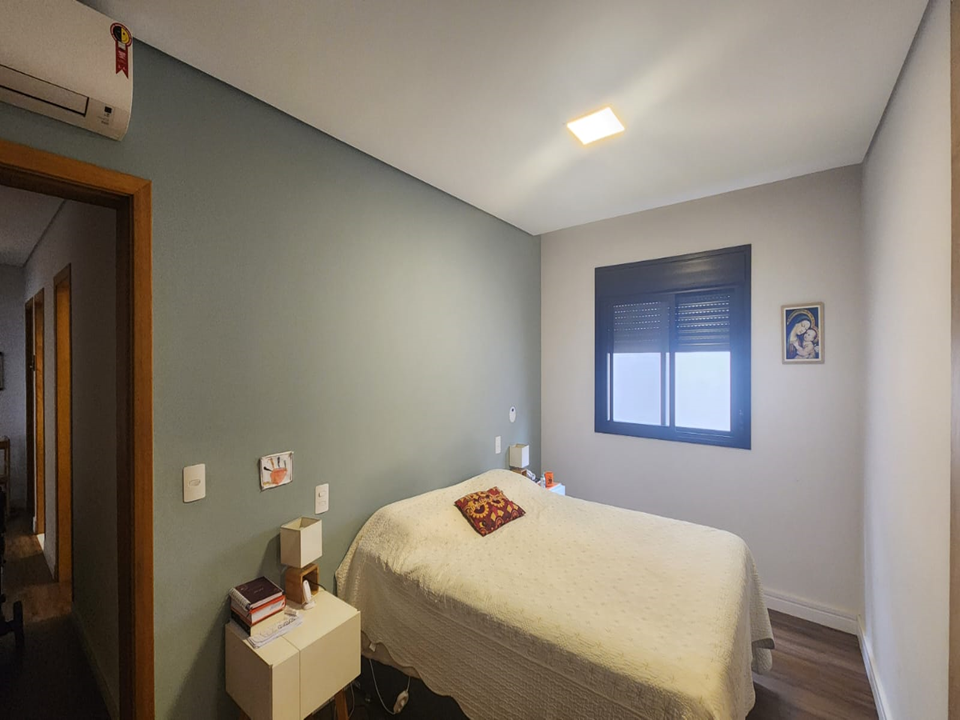 Imagem Casa de Condomínio com 4 Quartos à Venda, 252 m²em Jardim Novo Mundo - Jundiaí