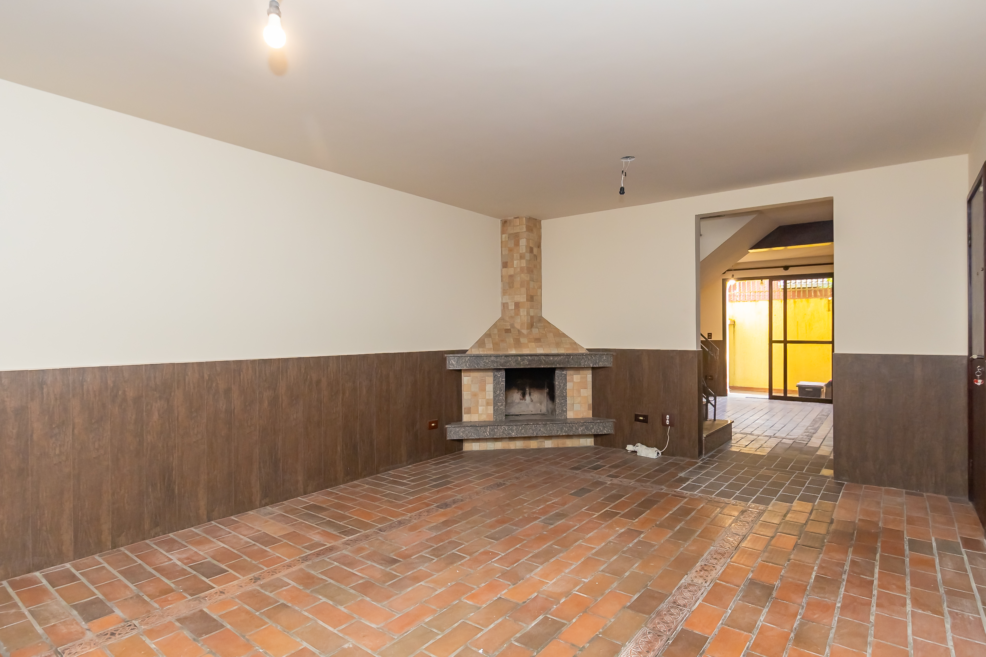 Foto do imóvel: Sobrado com 3 Quartos à Venda, 278 m² em Vista Alegre - Curitiba